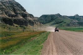 Dirt road to Fort Union