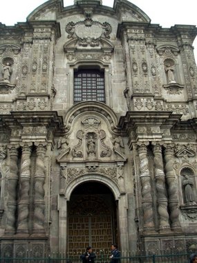 La Compania de Jesus, the inside of which is covered with gold leaf. More than 1 ton of gold was used in its construction.