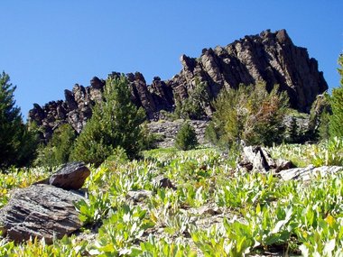 Rock formation below Rifle Peak