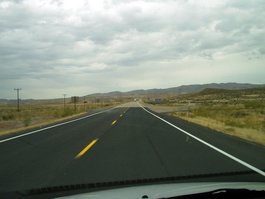 Pavement changes at the Oregon/Idaho border