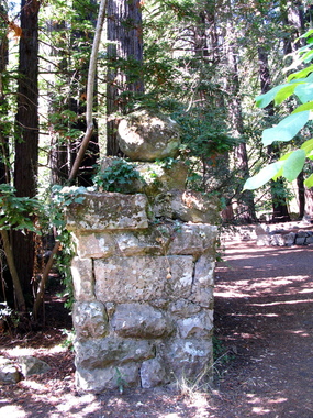 Although we never found stops G and H, we did find the sag ponds, and the hostel, marked by this pillar