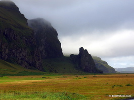 The bluffs behind Vík