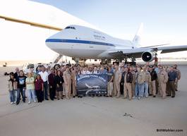 The welcome home group shot (NASA photo by Carla Thomas)