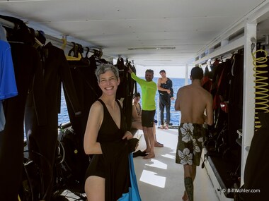 Lori and Steven get ready for another dive