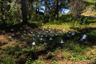 Reflecting pyramids