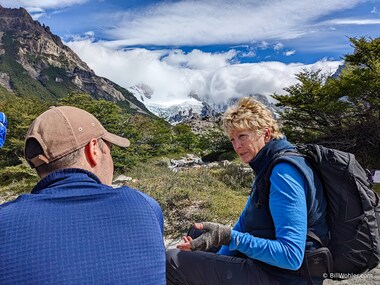 Ismael and Christine take a short break on our way to the Glaciar Torre in the background