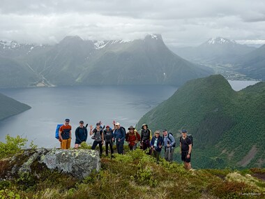 Everyone made it! (photo by Larry Edgemon)