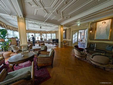 ...and the sitting room for the ladies