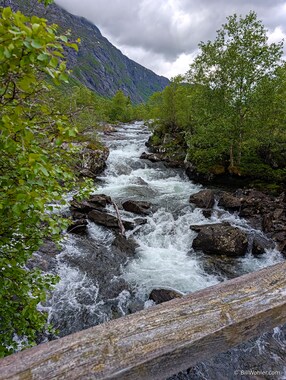 The first of several stream crossings on today's hike