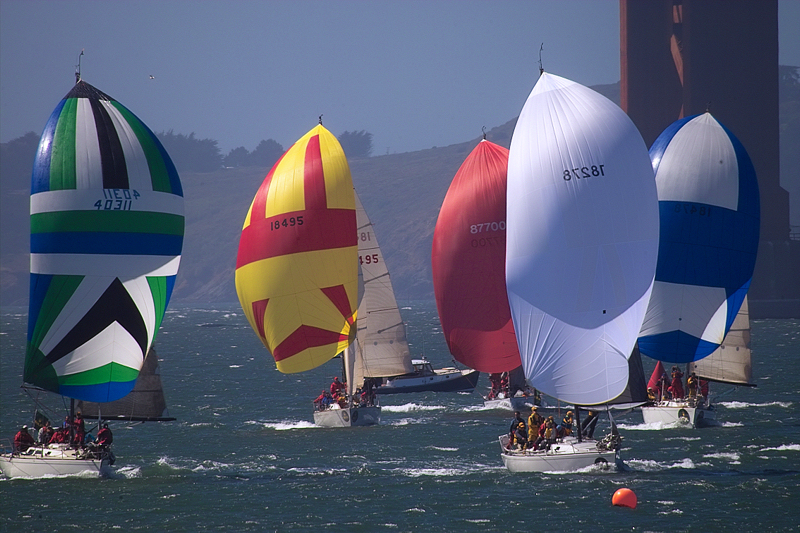 Express 37 downwind run on day 2 of the 2006 BBS