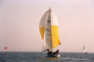 That's me, on the right, trimming the kite